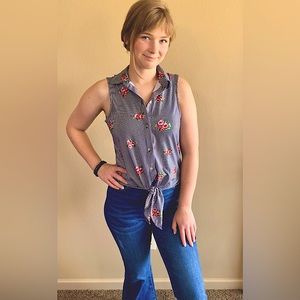 Ultra Soft Button Down Sleeveless Blouse Size L